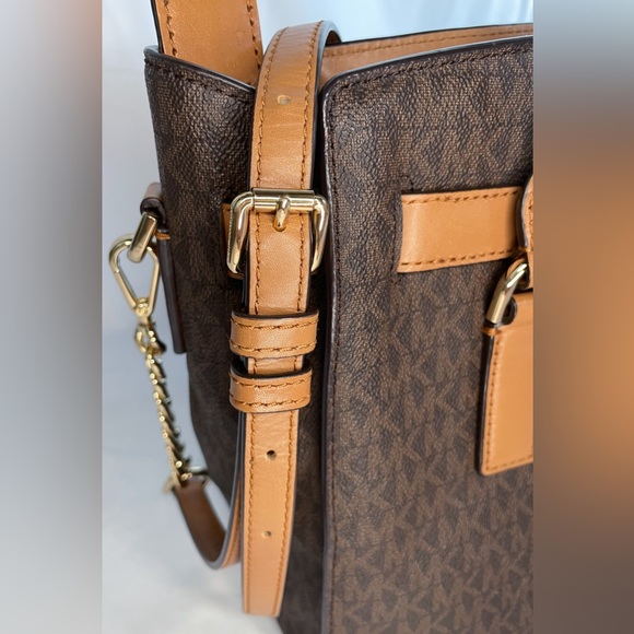 Michael Kors Leather Hamilton Satchel Bag Purse with Crossbody Strap - Picture 6 of 15